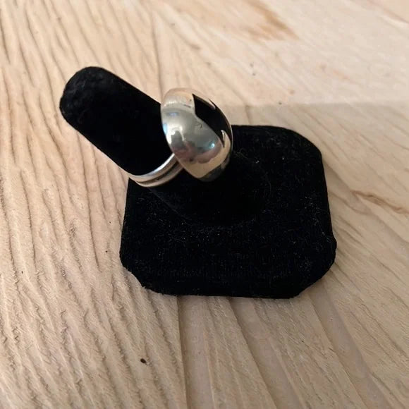 Artisan Lighting Bolt Shadow Box Sterling Silver Ring